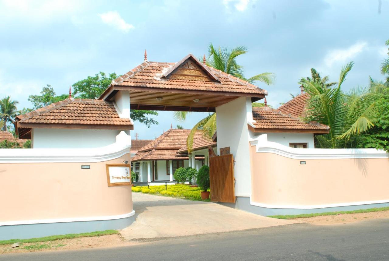 Hotel Triveny River Palace Alappuzha Exteriér fotografie